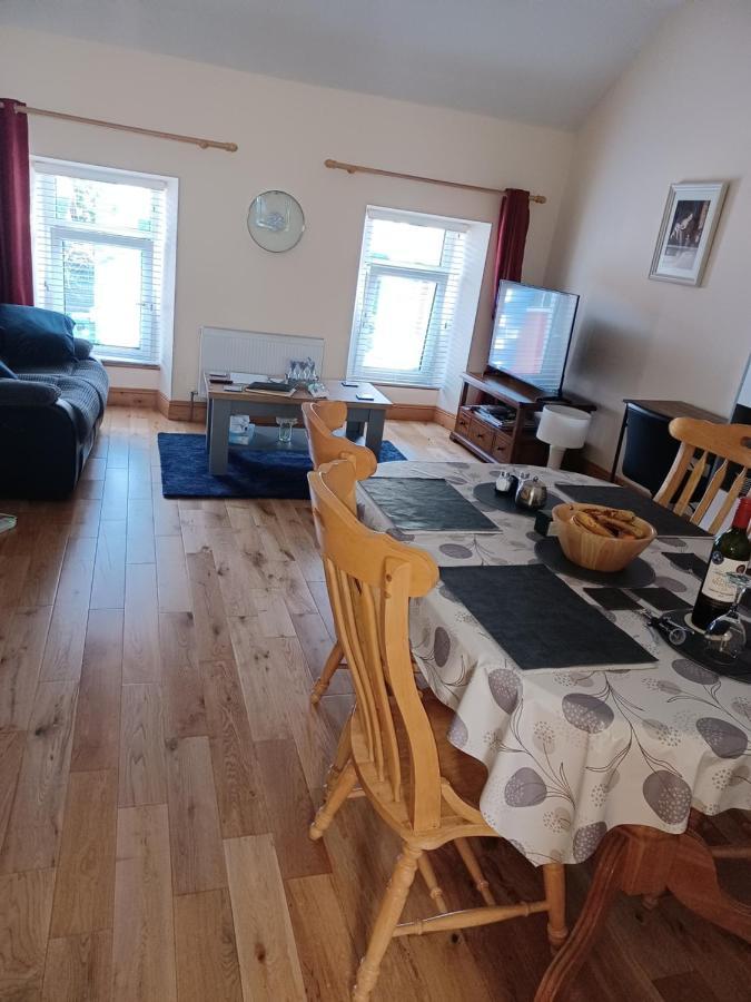 Kents guesthouse accommodation Kilmacthomas Extérieur photo